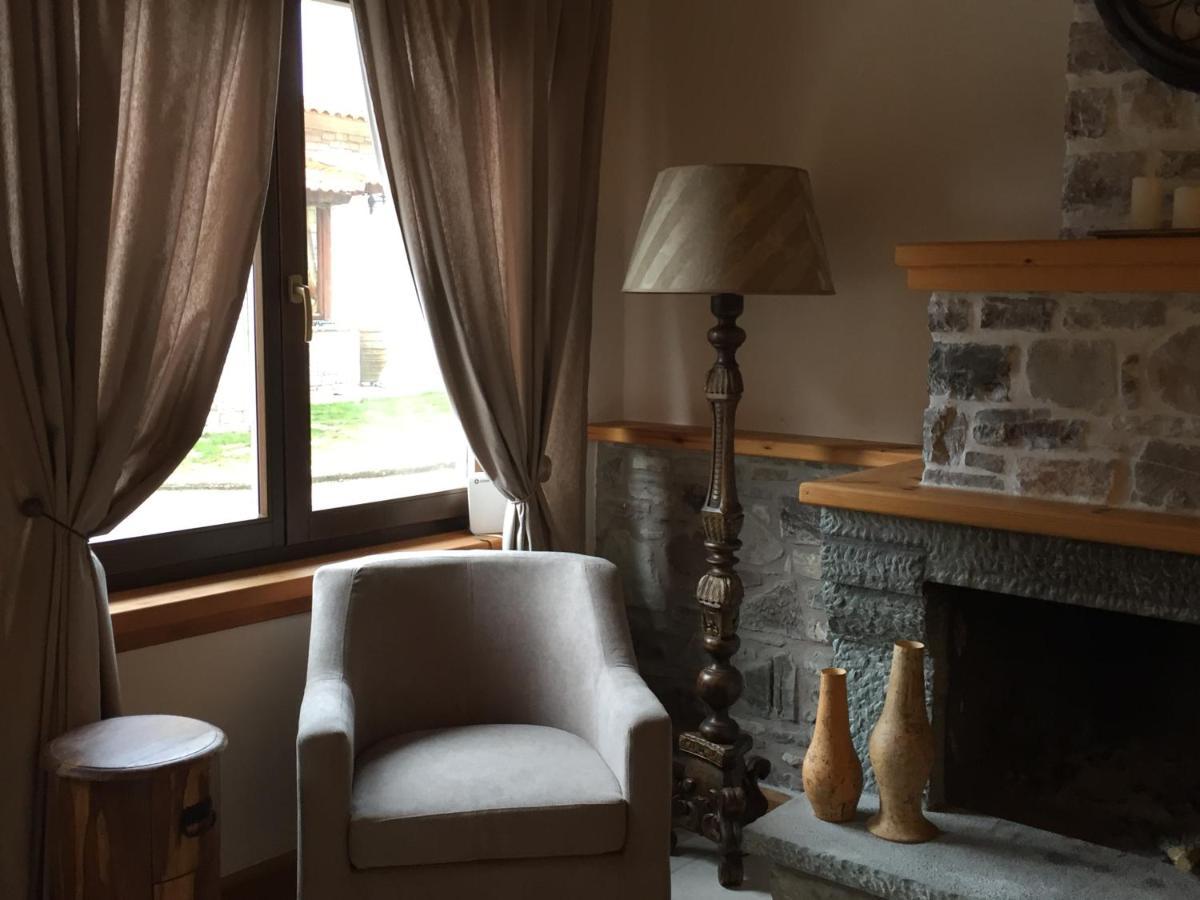 Willows Lodge Карпенисион Экстерьер фото